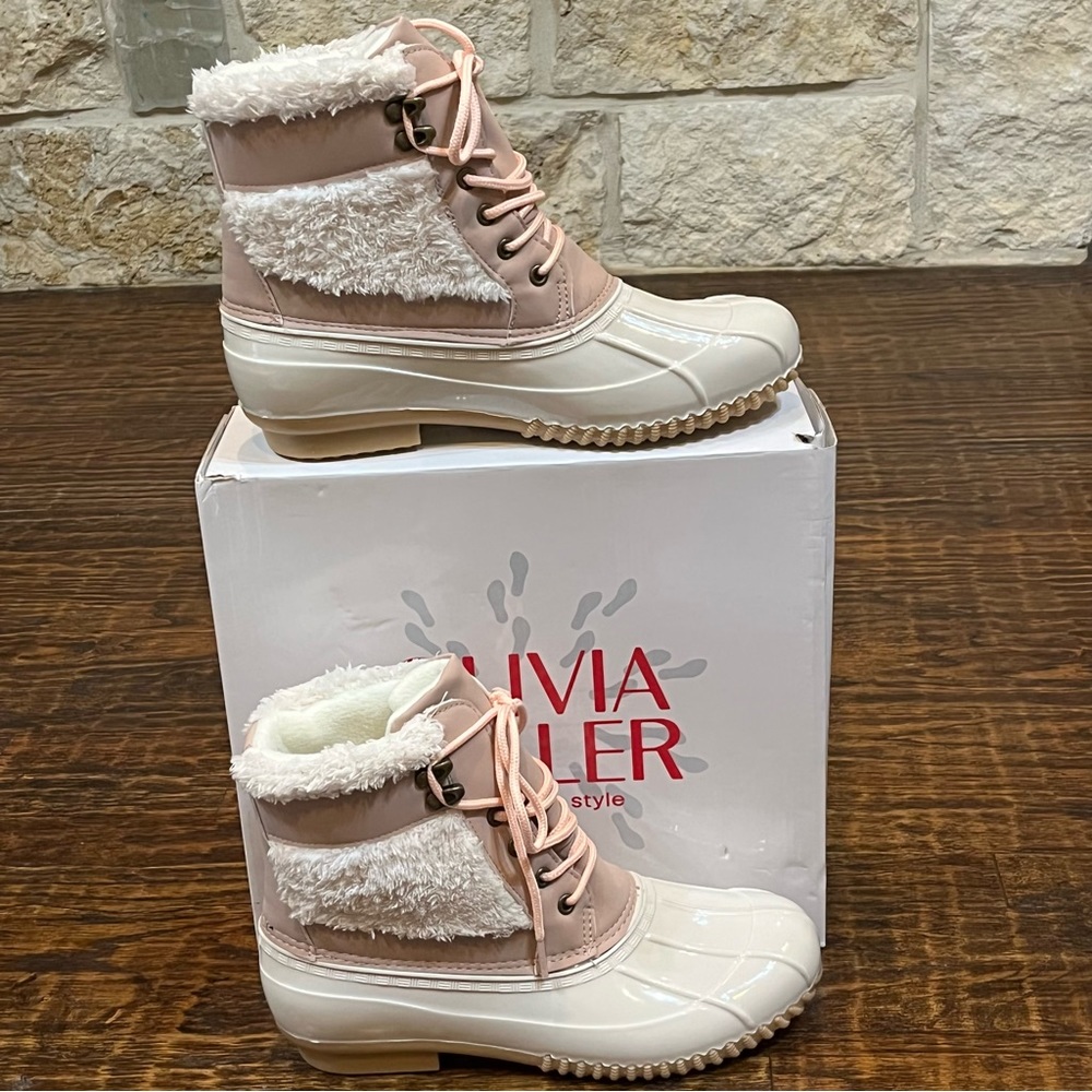 Olivia miller Jasmine duck boot